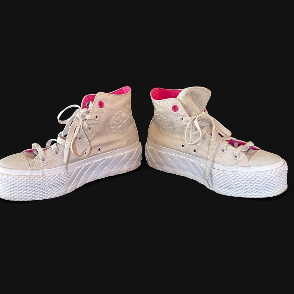 Converse Chuck Taylor All Star Lugged 2.0 White Pink High Top Platform 571676C - Picture 3 of 7